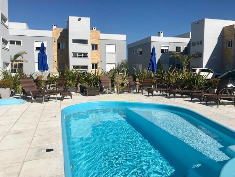 A praia acalma tudo e devolve minha energia de viver.