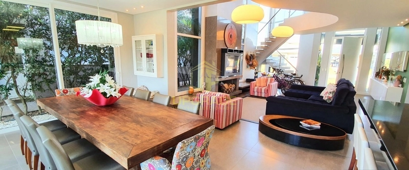 Na praia a vida tem outro sabor.: 2ª foto da galeria de imagens do imóvel