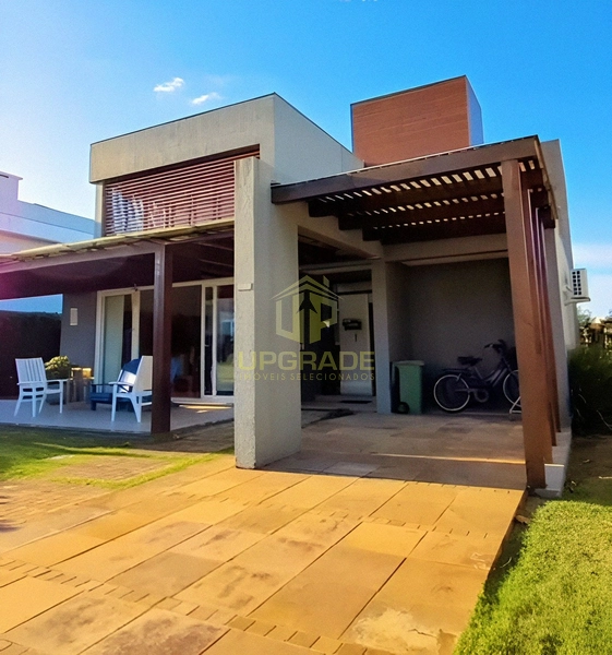 A praia acalma tudo e devolve minha energia de viver.