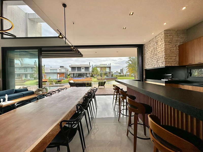 A praia acalma tudo e devolve minha energia de viver.: 11ª foto da galeria de imagens do imóvel