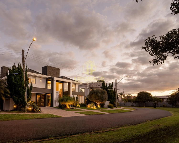 Praia, areia, sol e mar: aqui encontro a minha paz.
