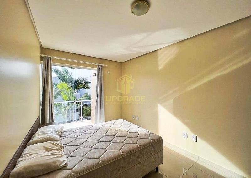 Na praia, tudo tem uma luz diferente.: 2ª foto da galeria de imagens do imóvel