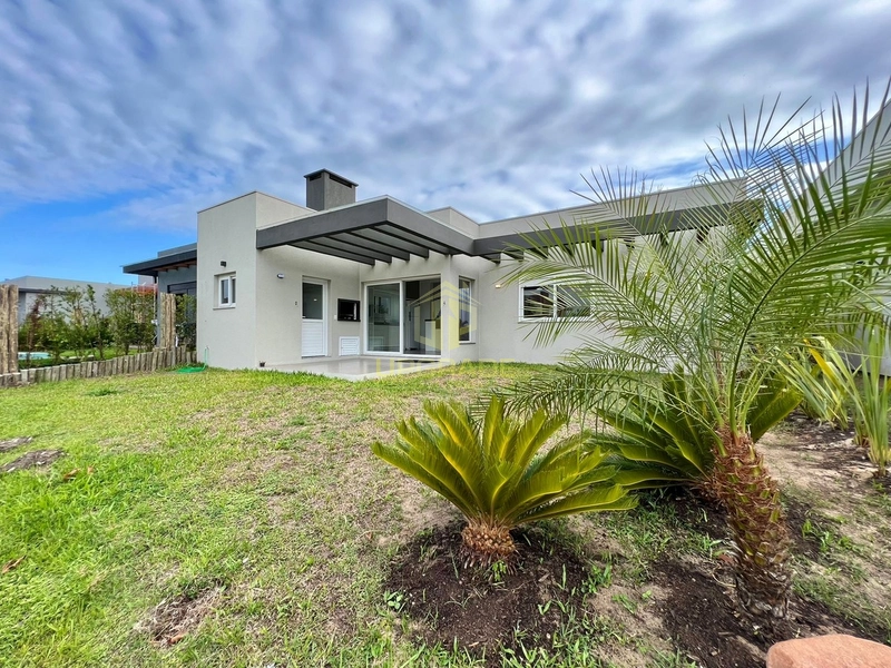 Nas ondas da praia, nas ondas do mar, quero ser feliz.: 17ª foto da galeria de imagens do imóvel