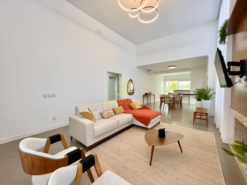 Nas ondas da praia, nas ondas do mar, quero ser feliz.: 3ª foto da galeria de imagens do imóvel