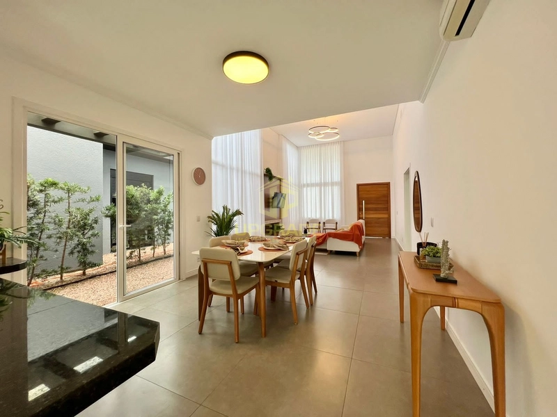 Nas ondas da praia, nas ondas do mar, quero ser feliz.: 8ª foto da galeria de imagens do imóvel