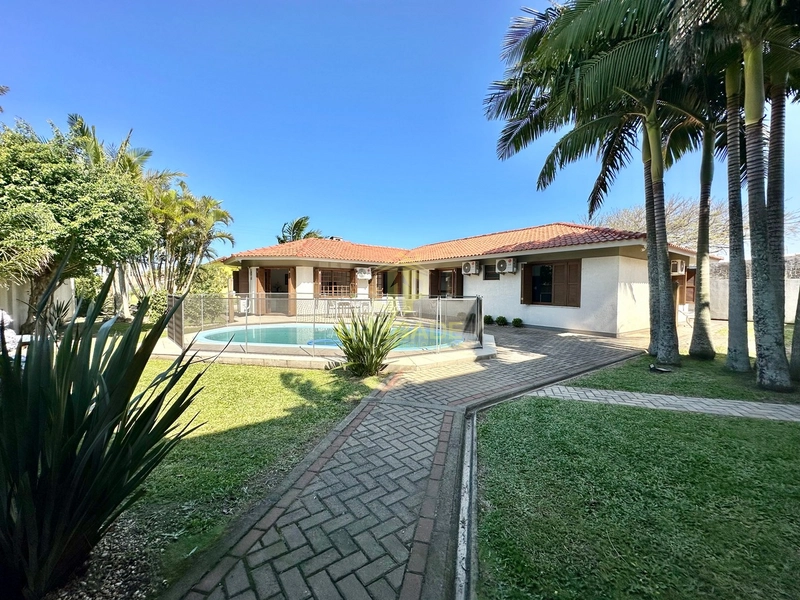 A vida fica melhor na praia.: 1ª foto da galeria de imagens do imóvel