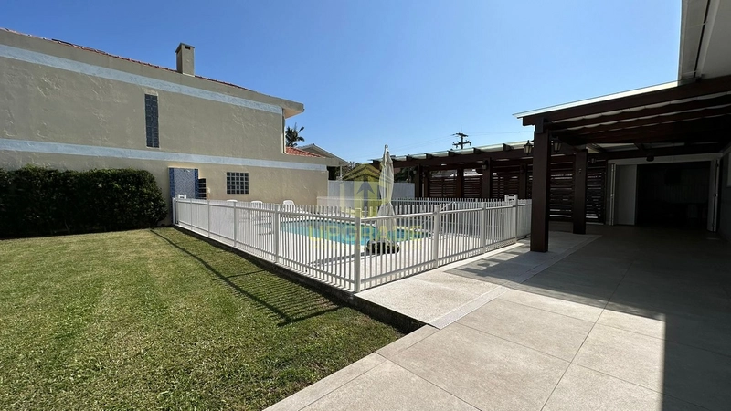 A vida fica melhor na praia.: 8ª foto da galeria de imagens do imóvel