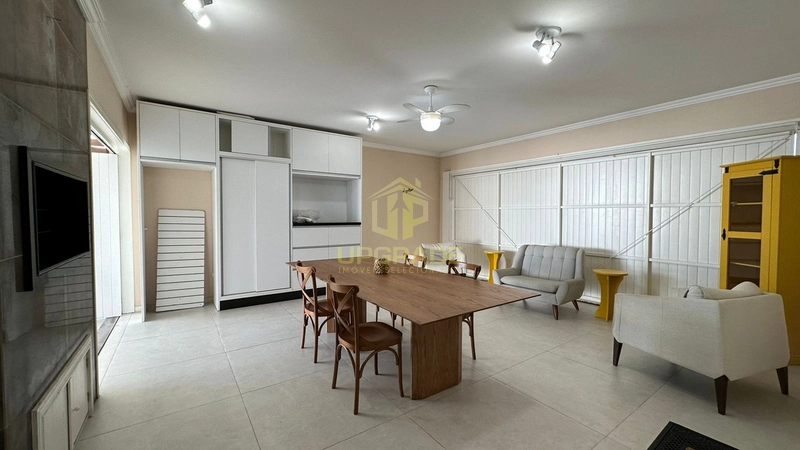 A vida fica melhor na praia.: 3ª foto da galeria de imagens do imóvel