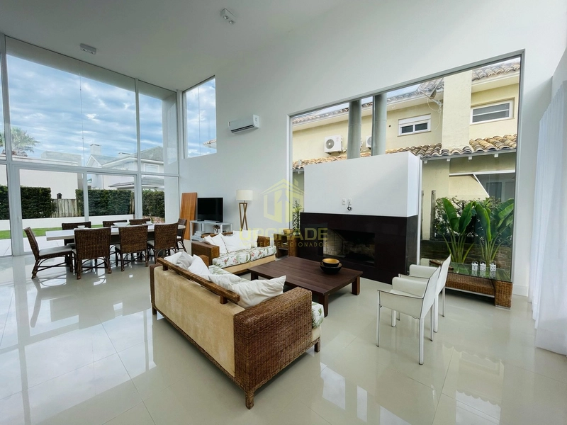 O gostoso da praia, é apreciar as ondas do mar.: 16ª foto da galeria de imagens do imóvel