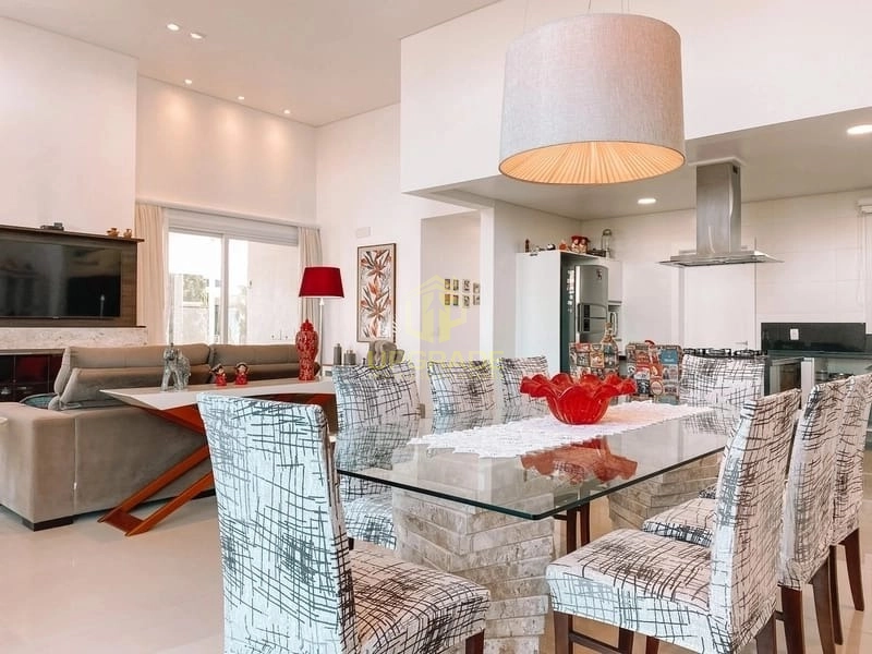 Tudo vem com um propósito e vai por uma razão.: 8ª foto da galeria de imagens do imóvel