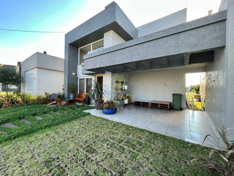 A vida fica melhor na praia.: 26ª foto da galeria de imagens do imóvel