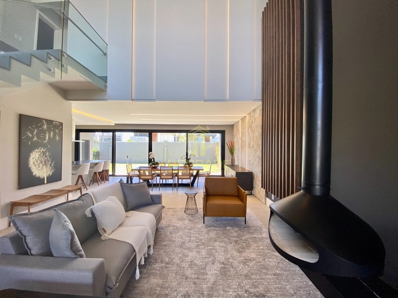 Sob o sol e junto ao mar, a vida é mais leve e bela!: 3ª foto da galeria de imagens do imóvel