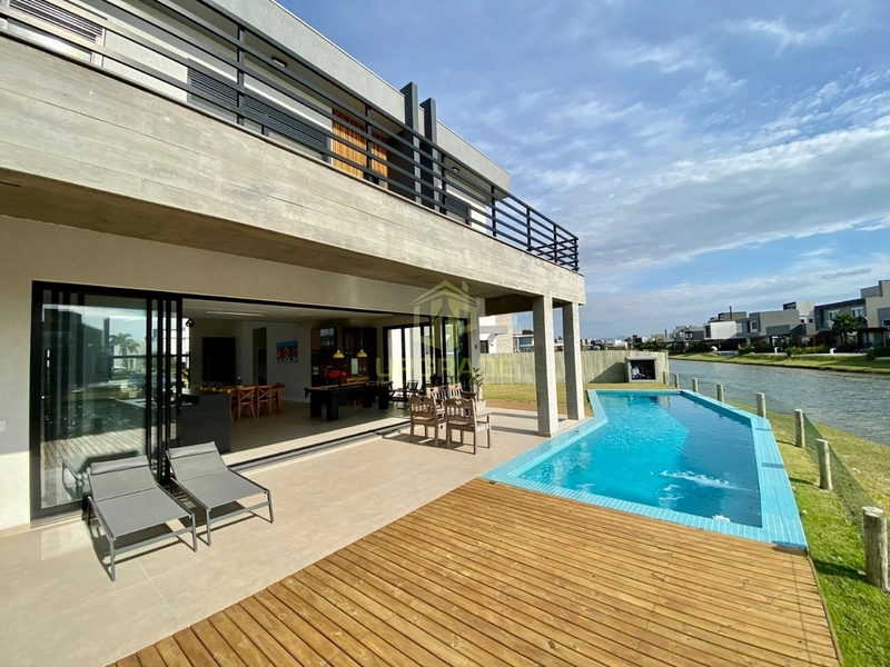 Vibes de verão, brisa do mar e sorrisos infinitos.: 15ª foto da galeria de imagens do imóvel