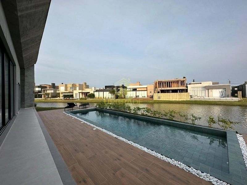 Na calmaria da praia, o mar nos abraça.: 30ª foto da galeria de imagens do imóvel