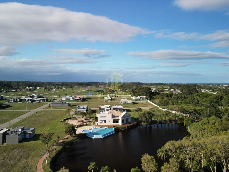Sob o sol e junto ao mar, a vida é mais leve e bela!: 5ª foto da galeria de imagens do imóvel