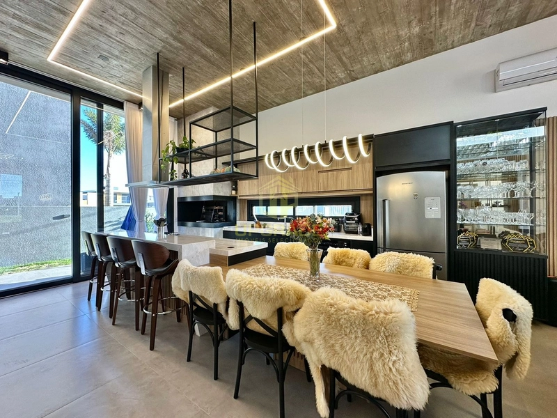 Sob o sol e junto ao mar, a vida é mais leve e bela!: 57ª foto da galeria de imagens do imóvel