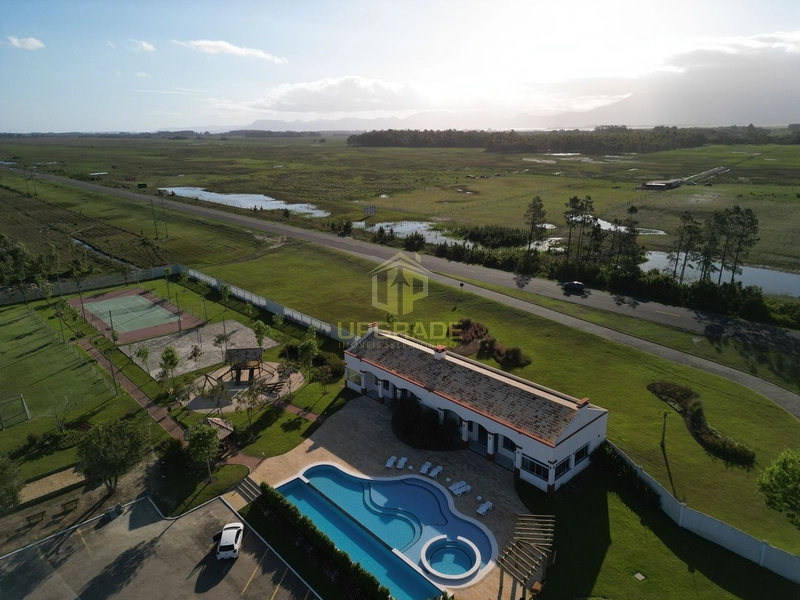 Sob o sol e junto ao mar, a vida é mais leve e bela!: 9ª foto da galeria de imagens do imóvel