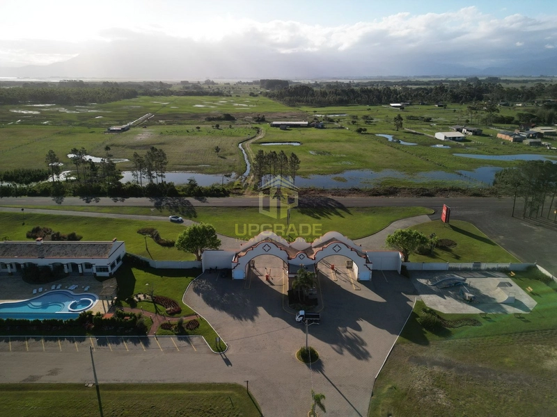 Sob o sol e junto ao mar, a vida é mais leve e bela!: 8ª foto da galeria de imagens do imóvel