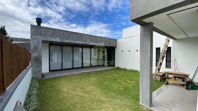 Sob o sol e junto ao mar, a vida é mais leve e bela!: 37ª foto da galeria de imagens do imóvel