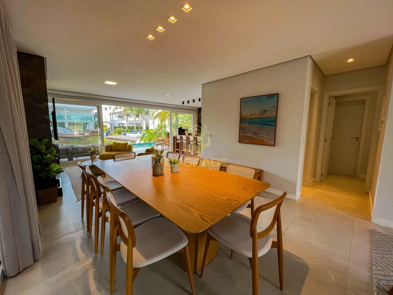 Eu sou do sol, do mar, da praia.: 2ª foto da galeria de imagens do imóvel