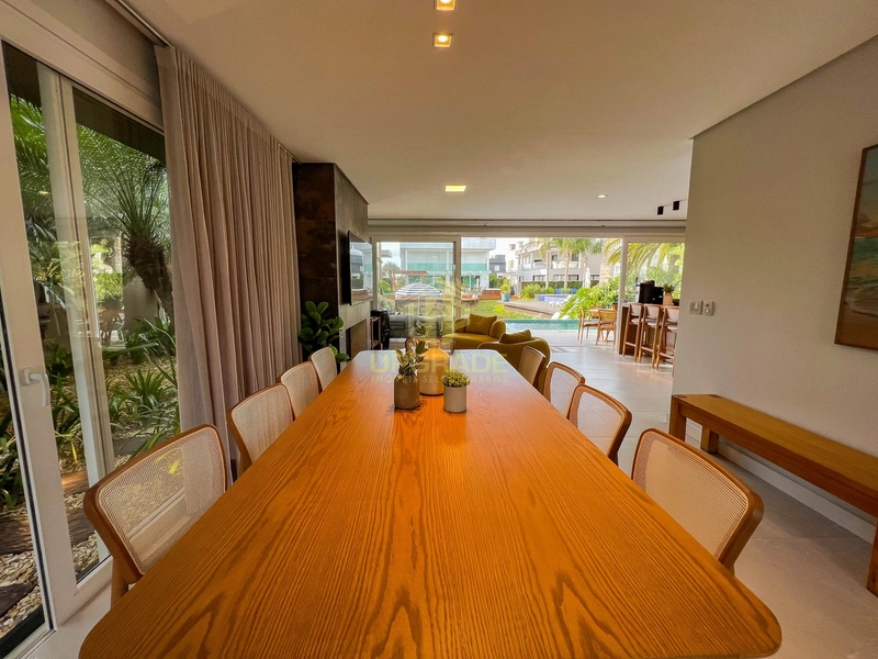 Eu sou do sol, do mar, da praia.: 3ª foto da galeria de imagens do imóvel