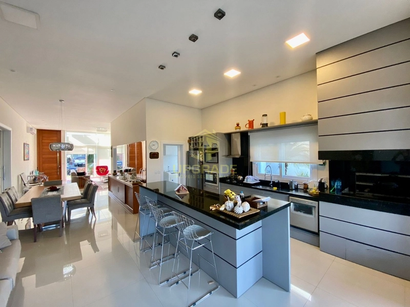 A vida fica melhor na praia.: 4ª foto da galeria de imagens do imóvel