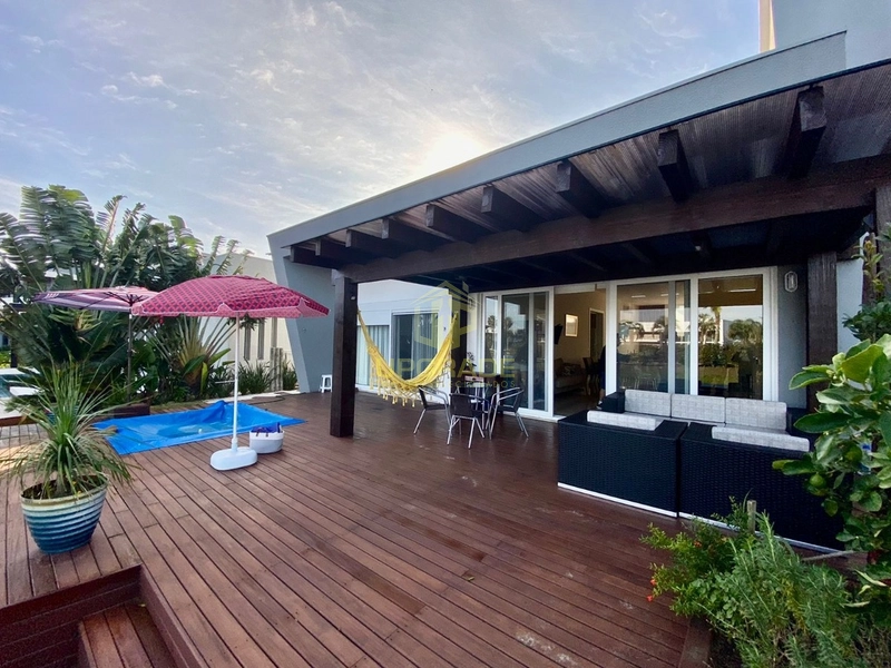 A vida fica melhor na praia.: 11ª foto da galeria de imagens do imóvel