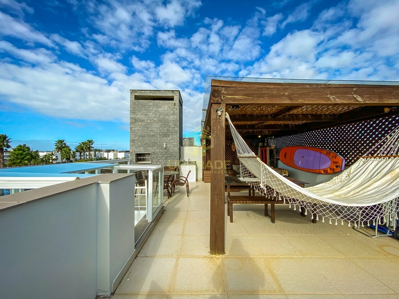 Somente o sol e o mar, praia e música…: 3ª foto da galeria de imagens do imóvel