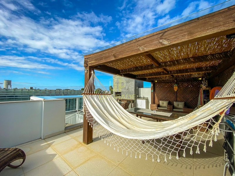 Somente o sol e o mar, praia e música…: 4ª foto da galeria de imagens do imóvel