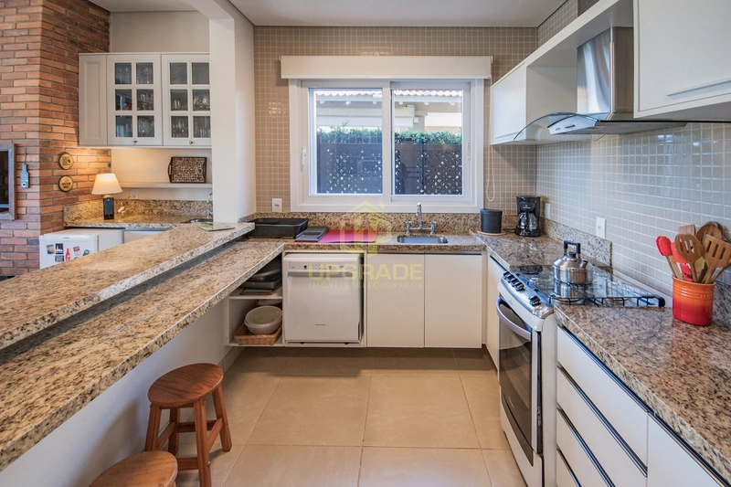 Sob o sol e junto ao mar, a vida é mais leve e bela!: 18ª foto da galeria de imagens do imóvel