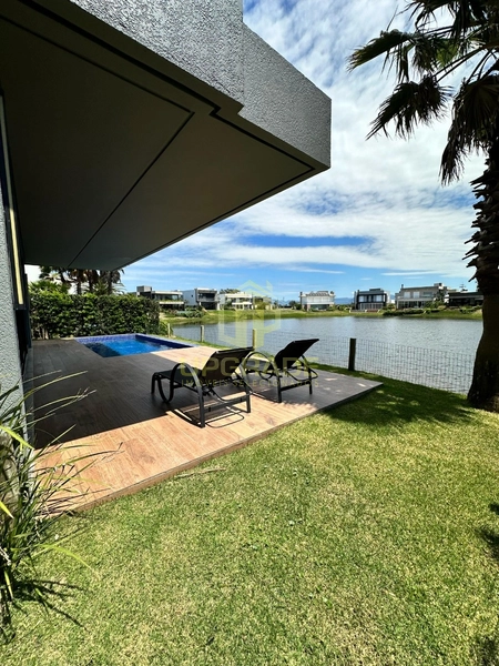 Praia, sol, música e mar, quatro combinações perfeitas.: 4ª foto da galeria de imagens do imóvel