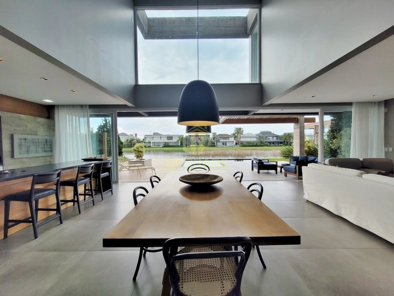 Sob o sol e junto ao mar, a vida é mais leve e bela!: 12ª foto da galeria de imagens do imóvel