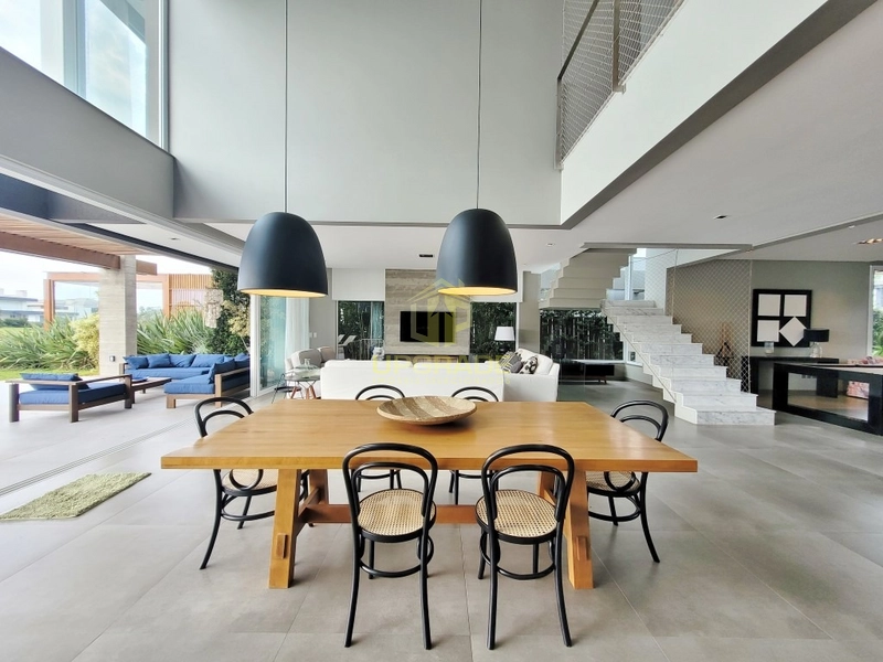 Sob o sol e junto ao mar, a vida é mais leve e bela!: 13ª foto da galeria de imagens do imóvel