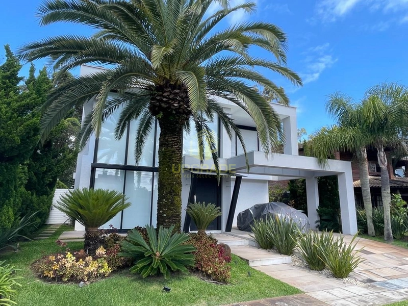 A vida melhora ao colocar o pé na areia!: 1ª foto da galeria de imagens do imóvel