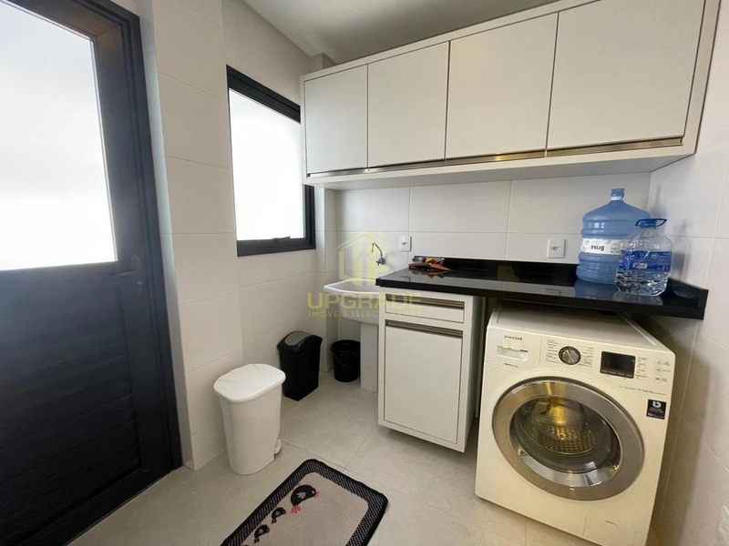 A vida melhora ao colocar o pé na areia!: 16ª foto da galeria de imagens do imóvel