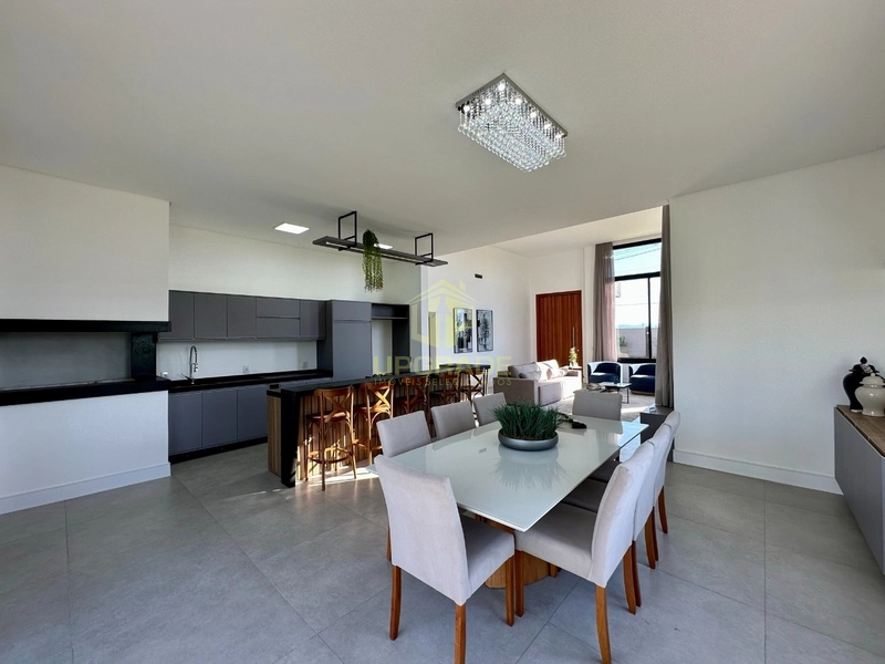 É no azul do mar que me sinto em casa.: 7ª foto da galeria de imagens do imóvel