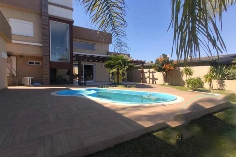 Sob o sol e junto ao mar, a vida é mais leve e bela!: 1ª foto da galeria de imagens do imóvel