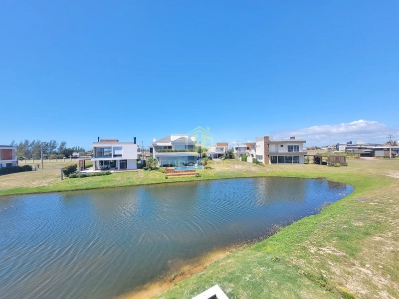 Me cerco dessa energia que o azul do mar traz.: 28ª foto da galeria de imagens do imóvel