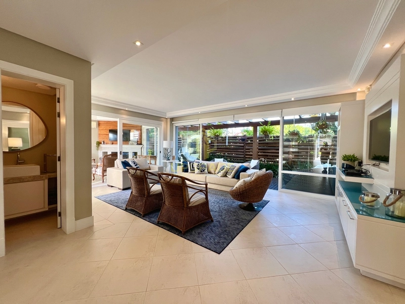 Me cerco dessa energia que o azul do mar traz.: 28ª foto da galeria de imagens do imóvel