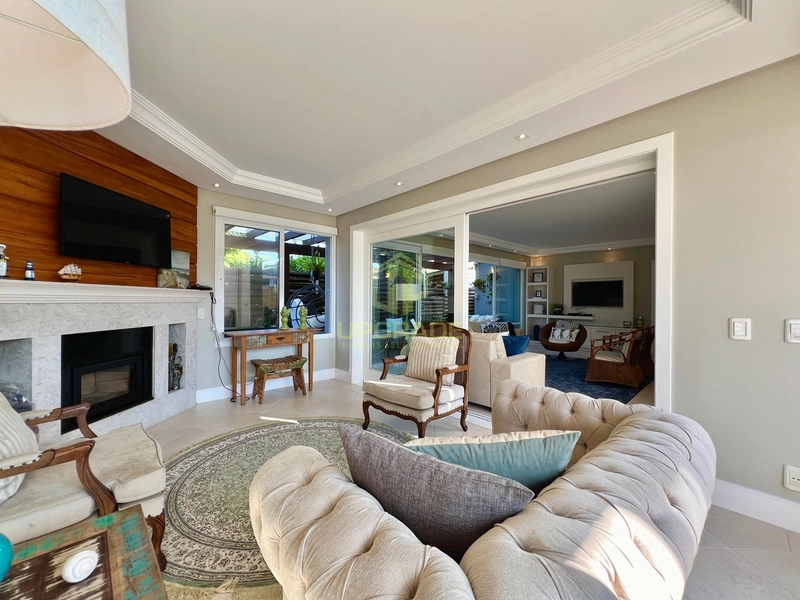 Me cerco dessa energia que o azul do mar traz.: 40ª foto da galeria de imagens do imóvel