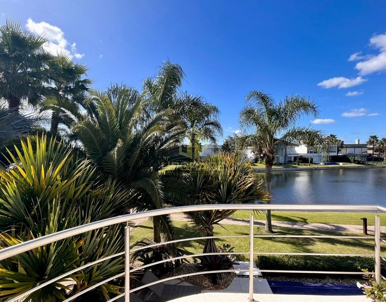 Me cerco dessa energia que o azul do mar traz.: 31ª foto da galeria de imagens do imóvel