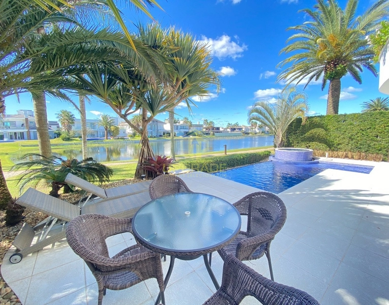 Me cerco dessa energia que o azul do mar traz.: 16ª foto da galeria de imagens do imóvel