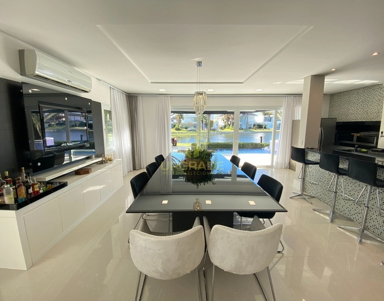 Me cerco dessa energia que o azul do mar traz.: 10ª foto da galeria de imagens do imóvel