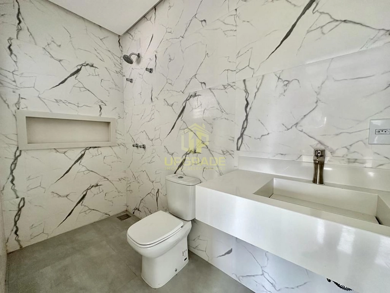 Tirou os chinelos…Tocou a areia, admirou o mar e se sentiu em casa: 15ª foto da galeria de imagens do imóvel