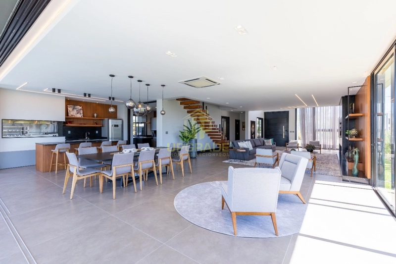 A vida é mais bonita com os pés na areia.: 2ª foto da galeria de imagens do imóvel