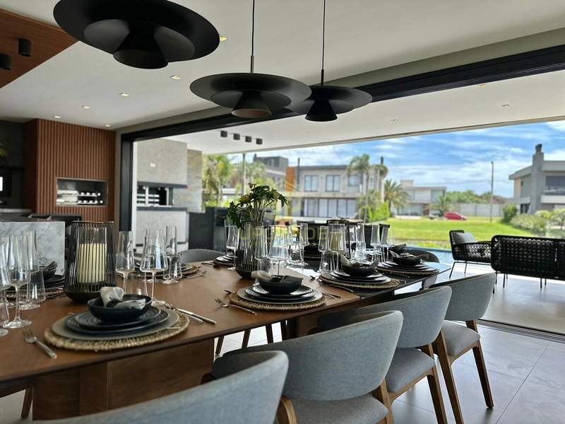 Sorrindo à toa, andando descalço, dançando na brisa do mar.: 39ª foto da galeria de imagens do imóvel