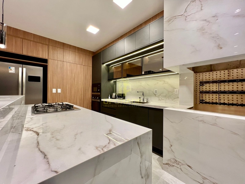 A vida se encolhe ou se expande em proporção à sua coragem.: 32ª foto da galeria de imagens do imóvel