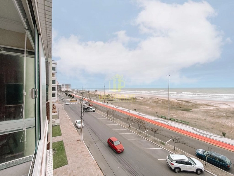 Que as ondas do mar me leve pra qualquer lugar...: 3ª foto da galeria de imagens do imóvel