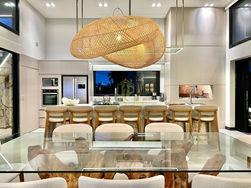 Linda casa com design moderno e com aquele aconchego...: 10ª foto da galeria de imagens do imóvel