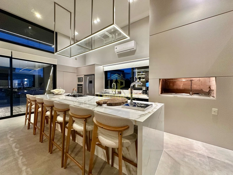 Linda casa com design moderno e com aquele aconchego...: 6ª foto da galeria de imagens do imóvel